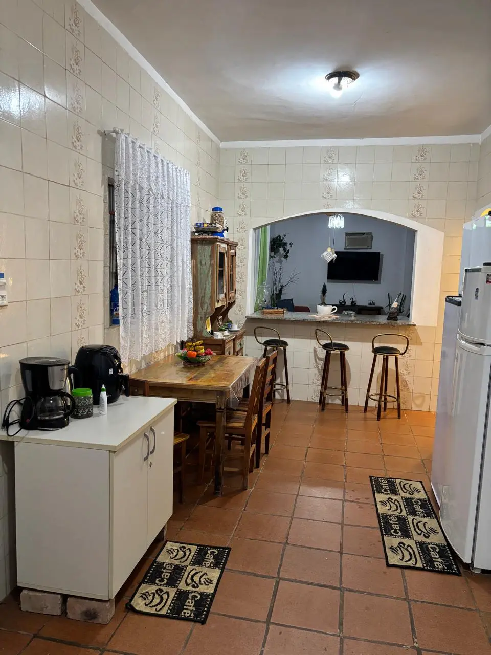 Cozinha interna equipada do Sítio Recanto das Hortências